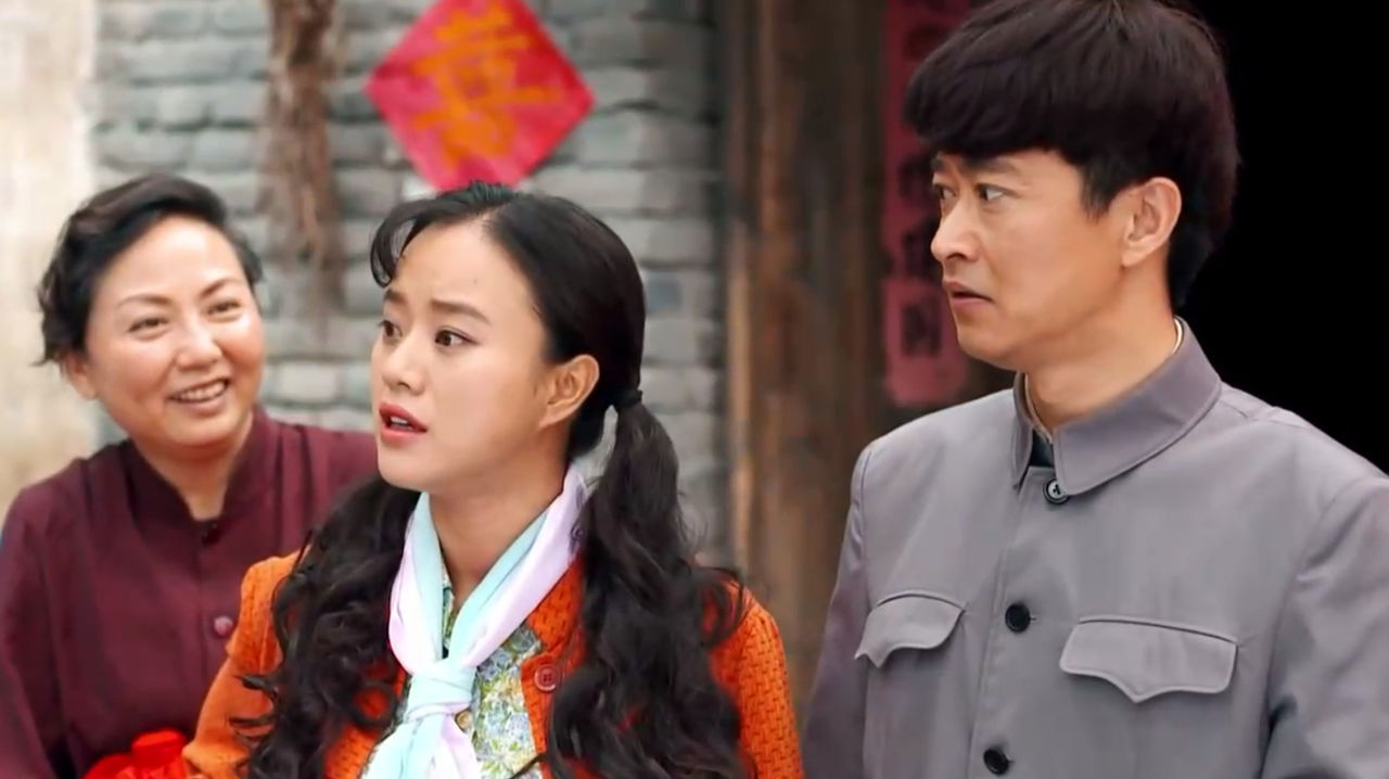 罗桐社区召开我市首个社区先锋老党员座谈会“开云电竞”(图1) 开云电竞官网